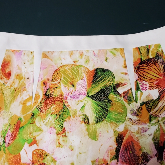 Club Monaco Floral Skirt Size 0 - Picture 6 of 10